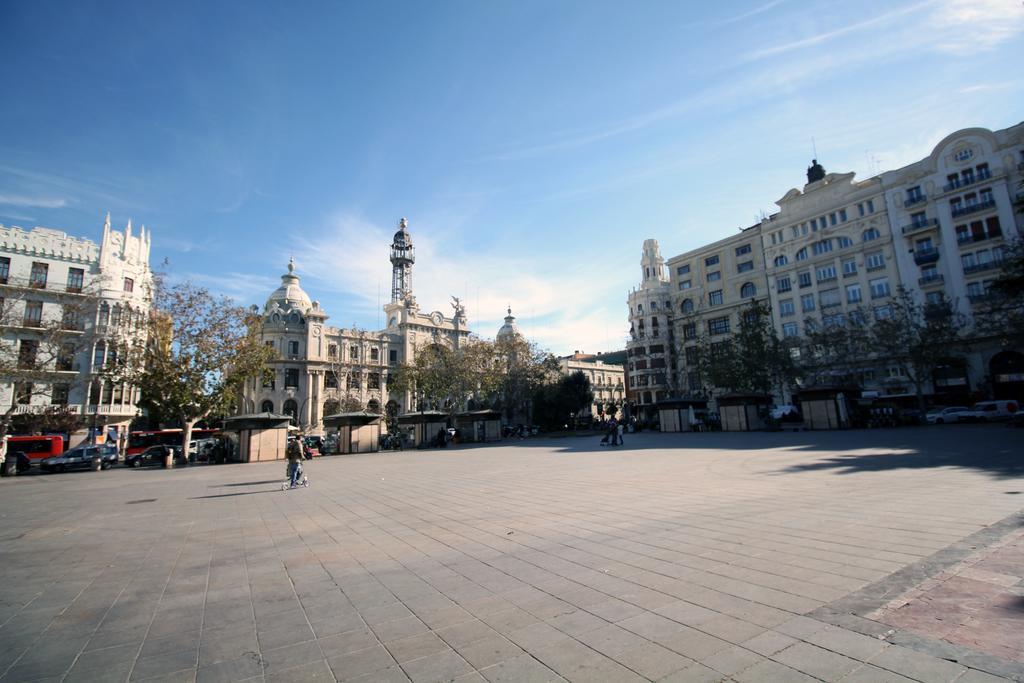 Ferienwohnung Travel Habitat Ayuntamiento Valencia Exterior foto